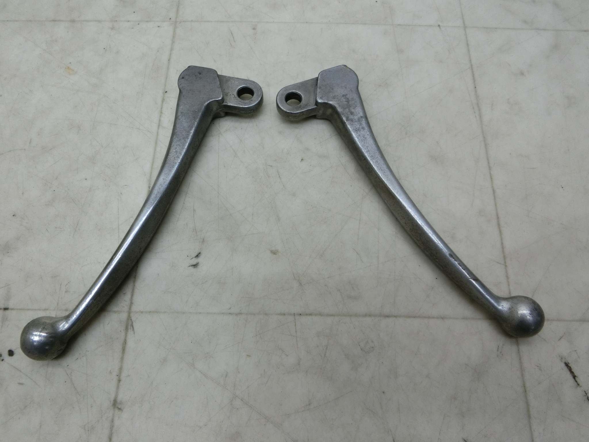 bc4/ Let's4/ UZ50FK   o[E/ tgu[Lo[E/ Au[Lo[/ u[L o[   CA41A-1605