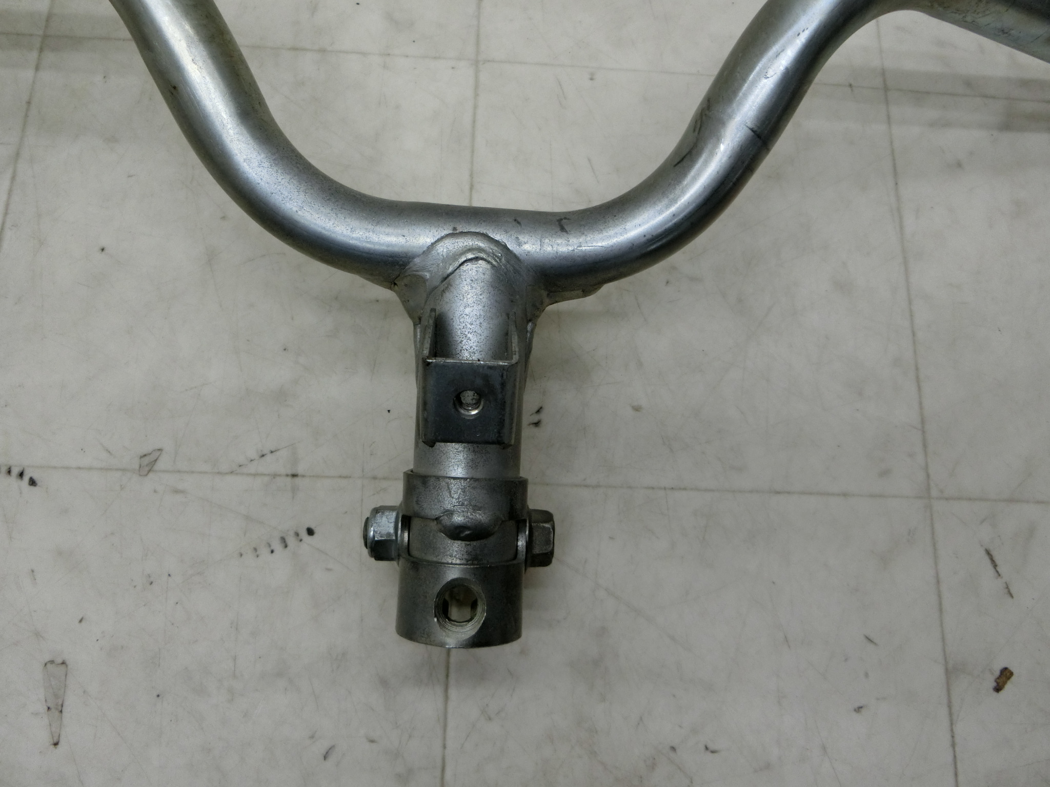 bc4/ Let's4 UZ50D   nh  CA45A-3038