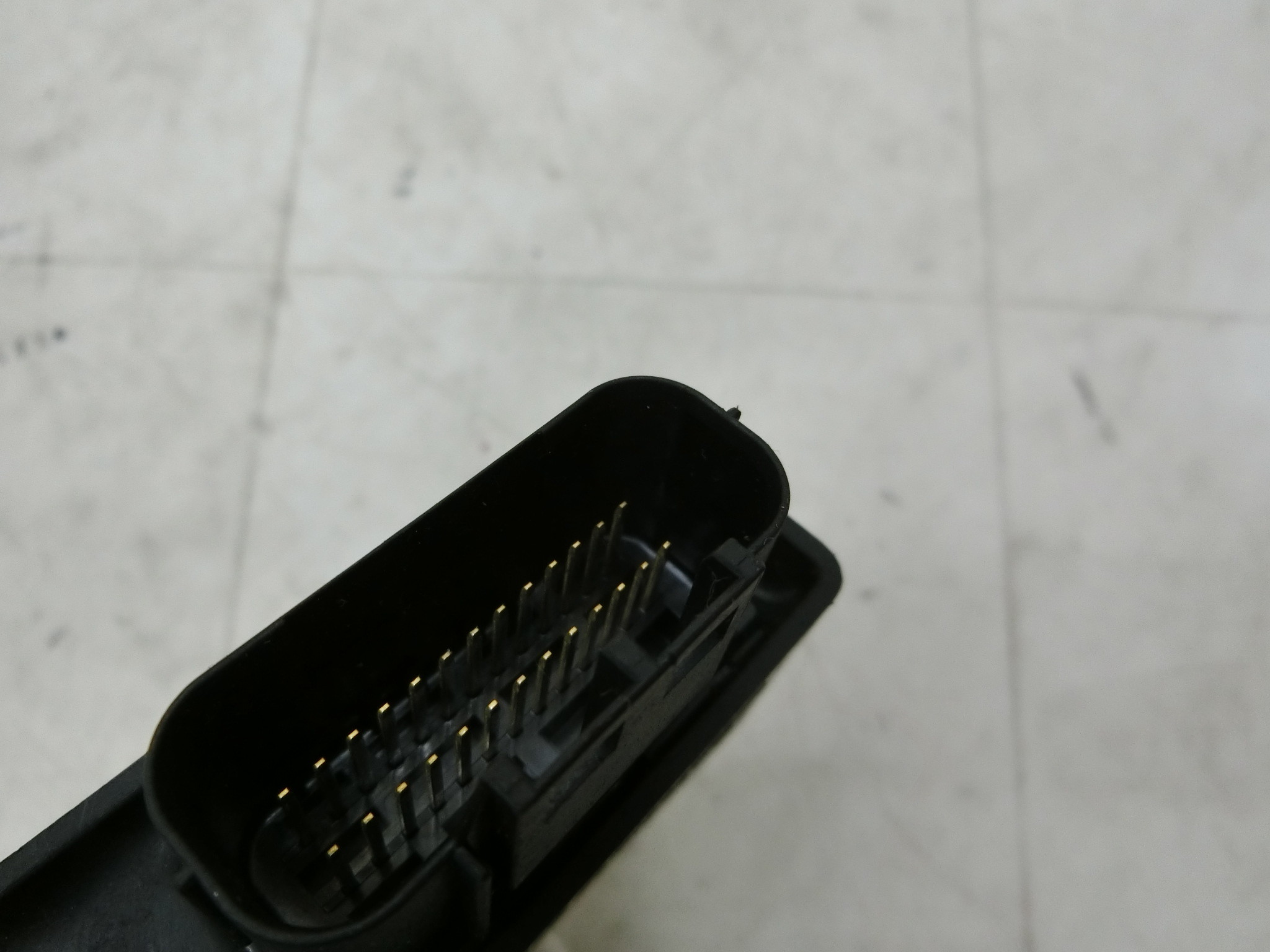bc4/ Let's4 UZ50D   CDI/ COiC^[ 32GG0-MGT209 CA45A-3038
