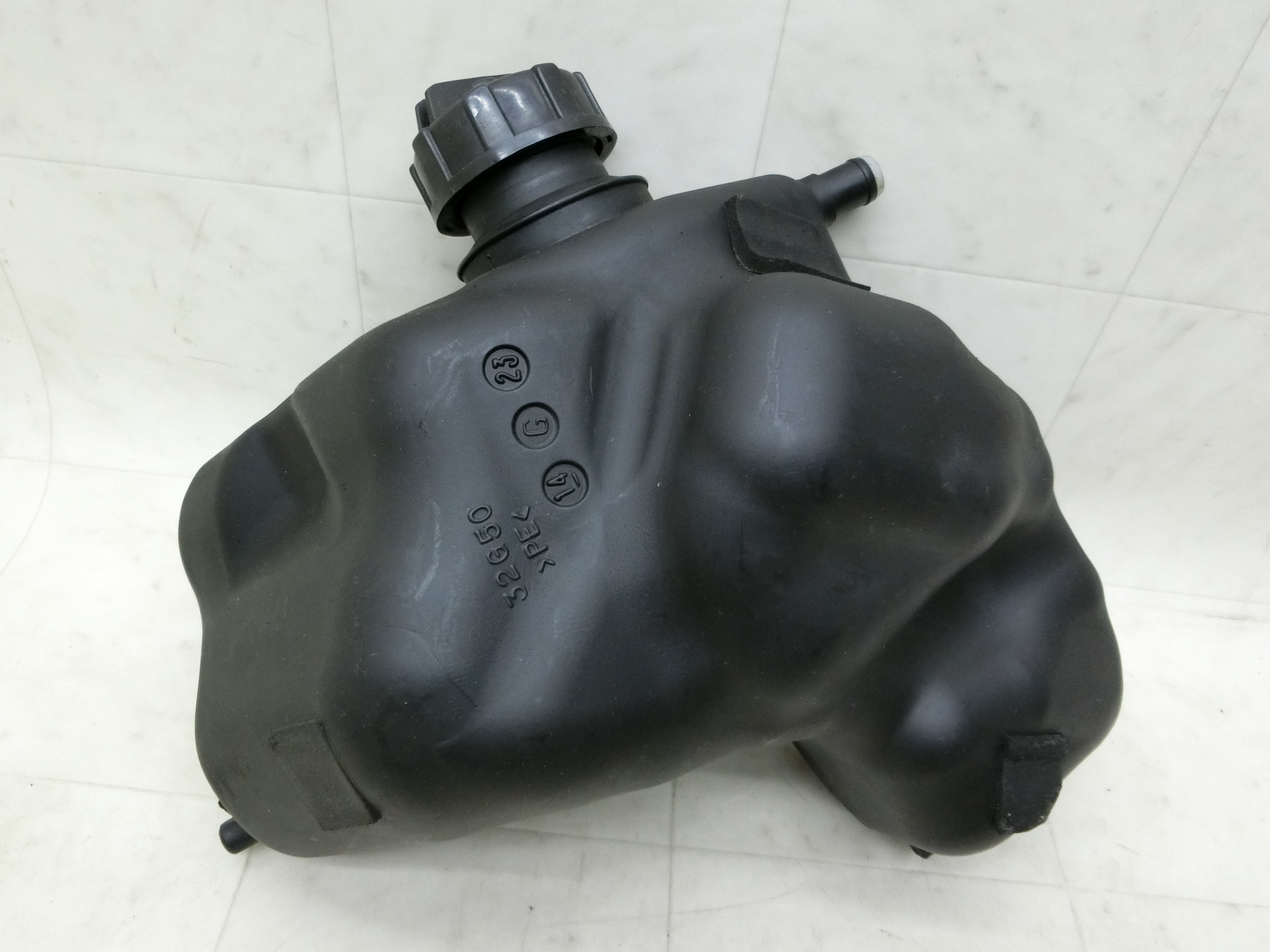 bc4/ Let's4 UZ50D   K\^N  CA45A-3038