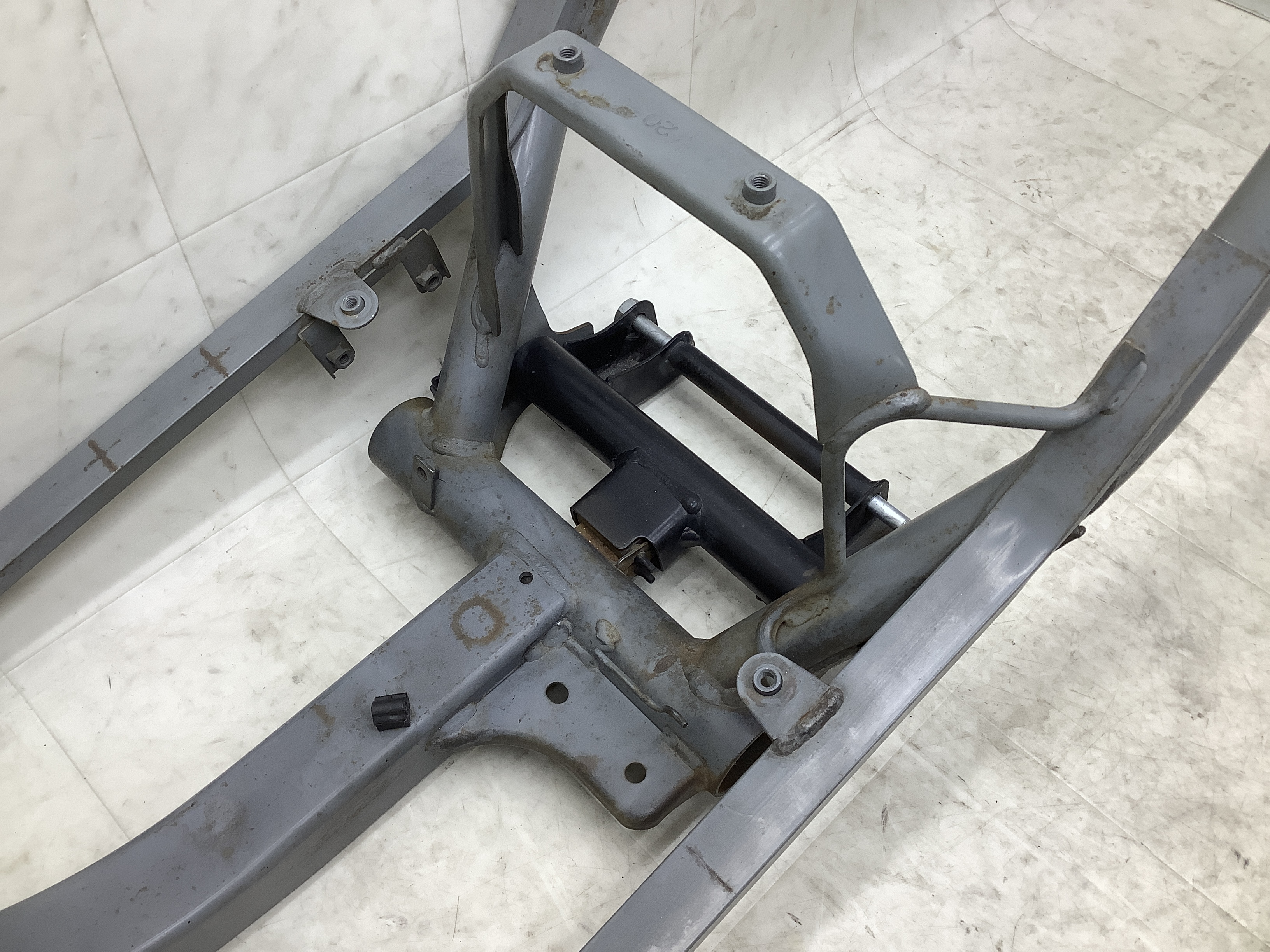 bc4/ Let's4 UZ50D   t[E t  CA45A-3038