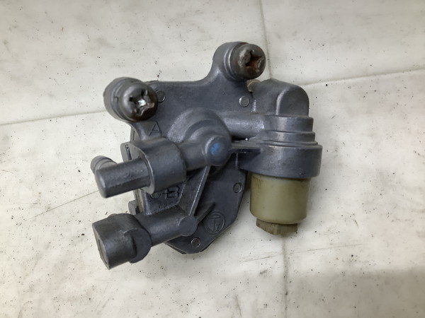 ベルーガ50(6V)/ BELUGA CV50E   負圧コック/ ガソリンコック/ ガソリンポンプ/ フューエルコック/ 燃料コック コック   5G6-3079
