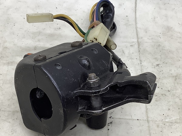 ベルーガ50(6V)/ BELUGA CV50E   スイッチボックス左/ ハンドルスイッチ左/ スイッチ左  5G6-3079