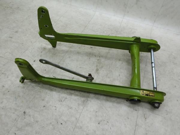 スーパーカブ50(6V)/ CUB50/ カブ50/ Super cub50  スイングアーム  C50-1237