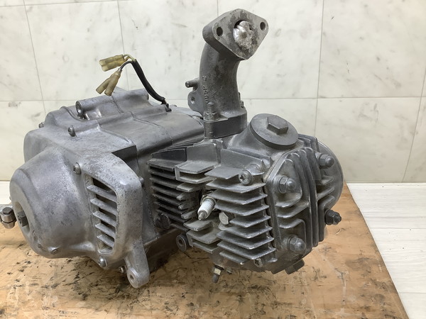 スーパーカブ50(6V)/ CUB50/ カブ50/ Super cub50  エンジン実動/空冷,4st,キャブ,ロータリー/単気筒/圧縮:1.4mpa/エンジンNo:C50E-1235829  C50-1237