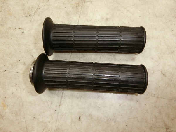 スーパーカブ70/ CUB70/ カブ70/ Super CUB70   グリップ左右/ ハンドル アクセル スロットル  C70-3112