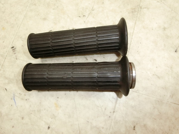 スーパーカブ70/ CUB70/ カブ70/ Super CUB70   グリップ左右/ ハンドル アクセル スロットル  C70-3112