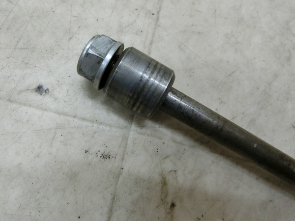 スーパーカブ70/ CUB70/ カブ70/ Super CUB70   フロントアクスルシャフト/ ホイール アクスル シャフト  C70-3112