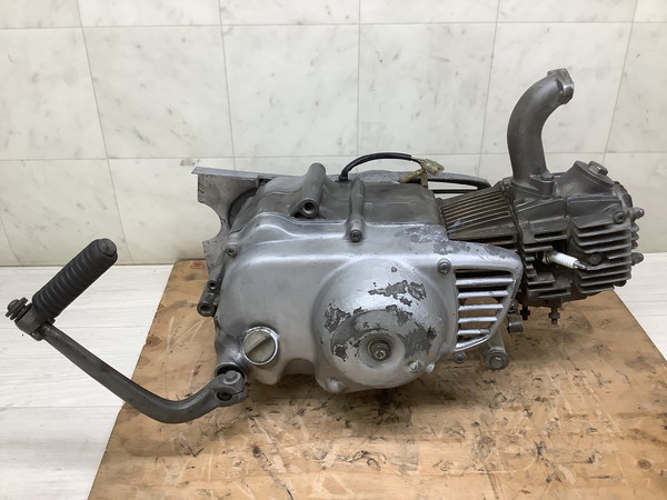 スーパーカブ70/ CUB70/ カブ70/ Super CUB70   エンジン実動/空冷,4st,キャブ,ロータリー/単気筒3速/圧縮:1.3mpa/エンジンNo:C70E-3112416  C70-3112