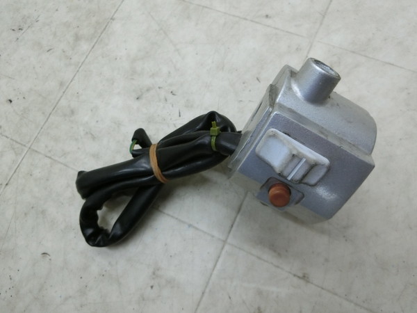 SYM/ Umi100 C100   XCb`{bNXE/ nhXCb`E/ XCb`E  RFGHU10W7BS-0012