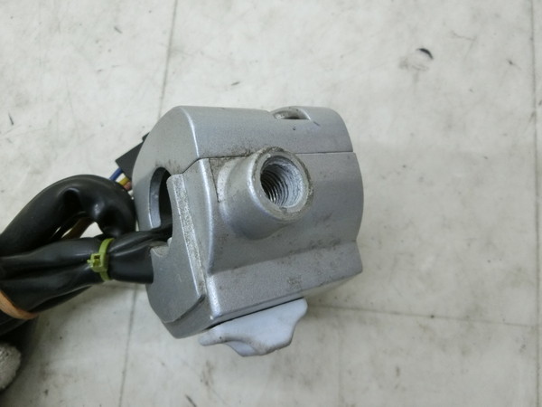 SYM/ Umi100 C100   XCb`{bNXE/ nhXCb`E/ XCb`E  RFGHU10W7BS-0012