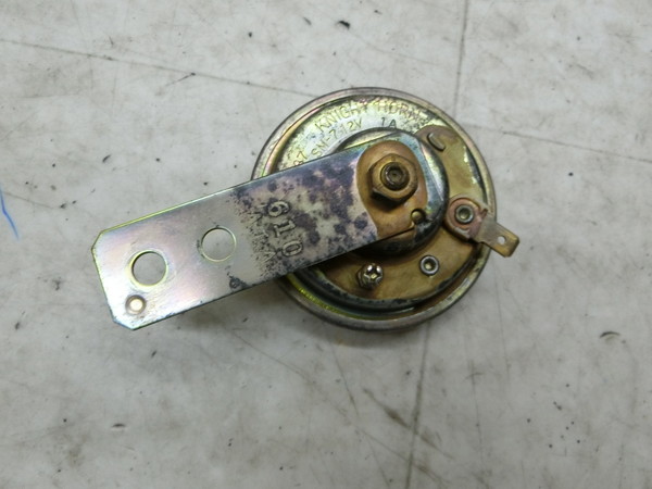 SYM/ Umi100 C100   z[  RFGHU10W7BS-0012