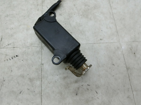 SYM/ Umi100 海100   シートロックセンサー/ リレー センサー ロック  A8B 12V 10I RFGHU10W7BS-0012