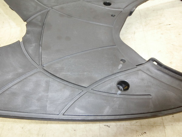 SYM/ Umi100 海100   ステップボード/ ステップ カウル カバー/ フロアカウル  64310-A7A RFGHU10W7BS-0012