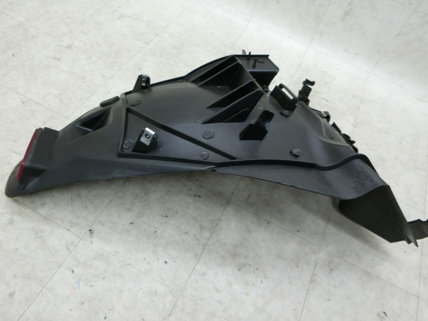 SYM/ Umi100 海100   リアフェンダー/ リアカバー/ リア泥よけ/ カバー フェンダー  80100-A7A RFGHU10W7BS-0012