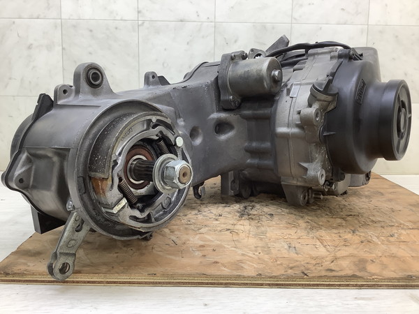 アドレスV50/ ADDRESSV50 UZ50XL   エンジン実動/空冷,2st,インジェクション/単気筒/圧縮:1.5mpa/エンジンNo:A404-328164  CA44A-1153