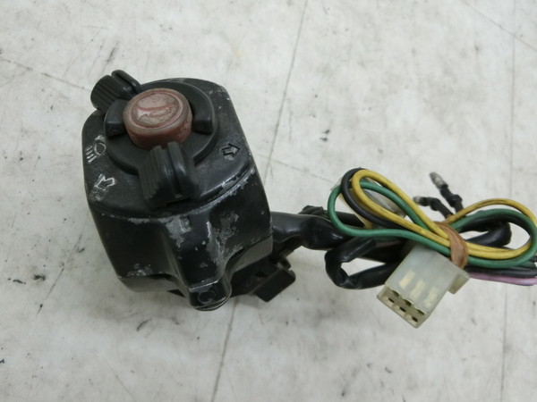 JOG/ ジョグ CY50Z SPORTS EDITION   スイッチボックス左/ ハンドルスイッチ左/ スイッチ左  3RY-1569