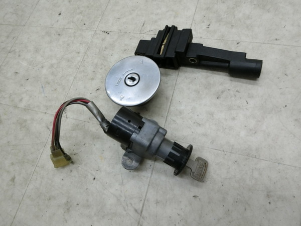 JOG/ ジョグ CY50Z SPORTS EDITION   キーセット/ メインキー/ イグニッション スイッチ  3RY-1569