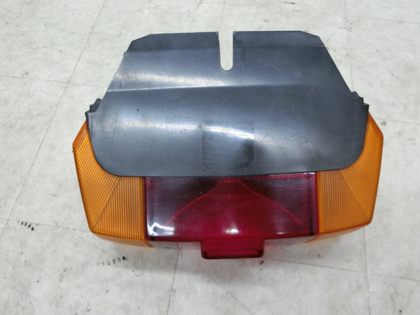 バーディー50(12V)/ Birdie50 FB50   テールランプ  BA41A-2432