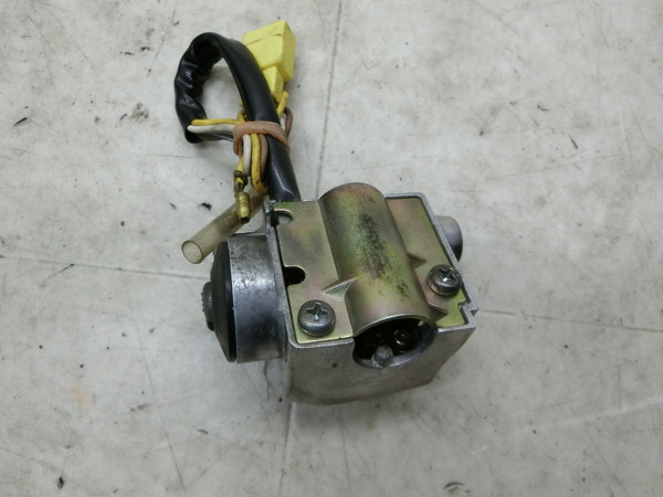 バーディー50(12V)/ Birdie50 FB50   スイッチボックス左/ ハンドルスイッチ左/ スイッチ左  BA41A-2432