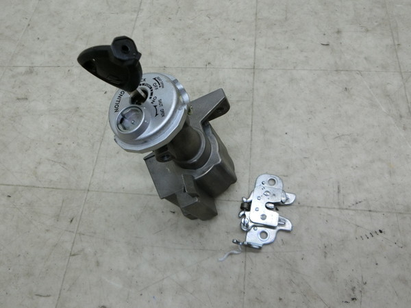 AhXV125S/ ADDRESSV125S/ UZ125S   L[Zbg/ CL[/ COjbV XCb`  CF4MA-1633