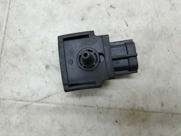 アドレスV125S/ ADDRESSV125S/ UZ125S エアプレッシャセンサー/ センサー リレー スイッチ CF4MA-1633