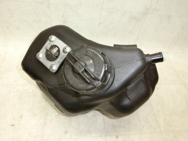 AhXV50/ ADDRESSV50 UZ50XLO   K\^N  CA44A-1456