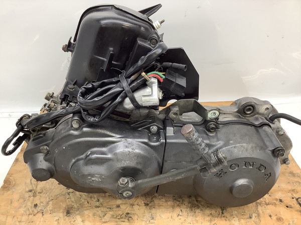 ジョルノ/ GIORNO SN50T エンジン実動/空冷,2st,キャブ/単気筒/圧縮:0.8mpa/エンジンNo:AF24E-1625357 AF24-1805