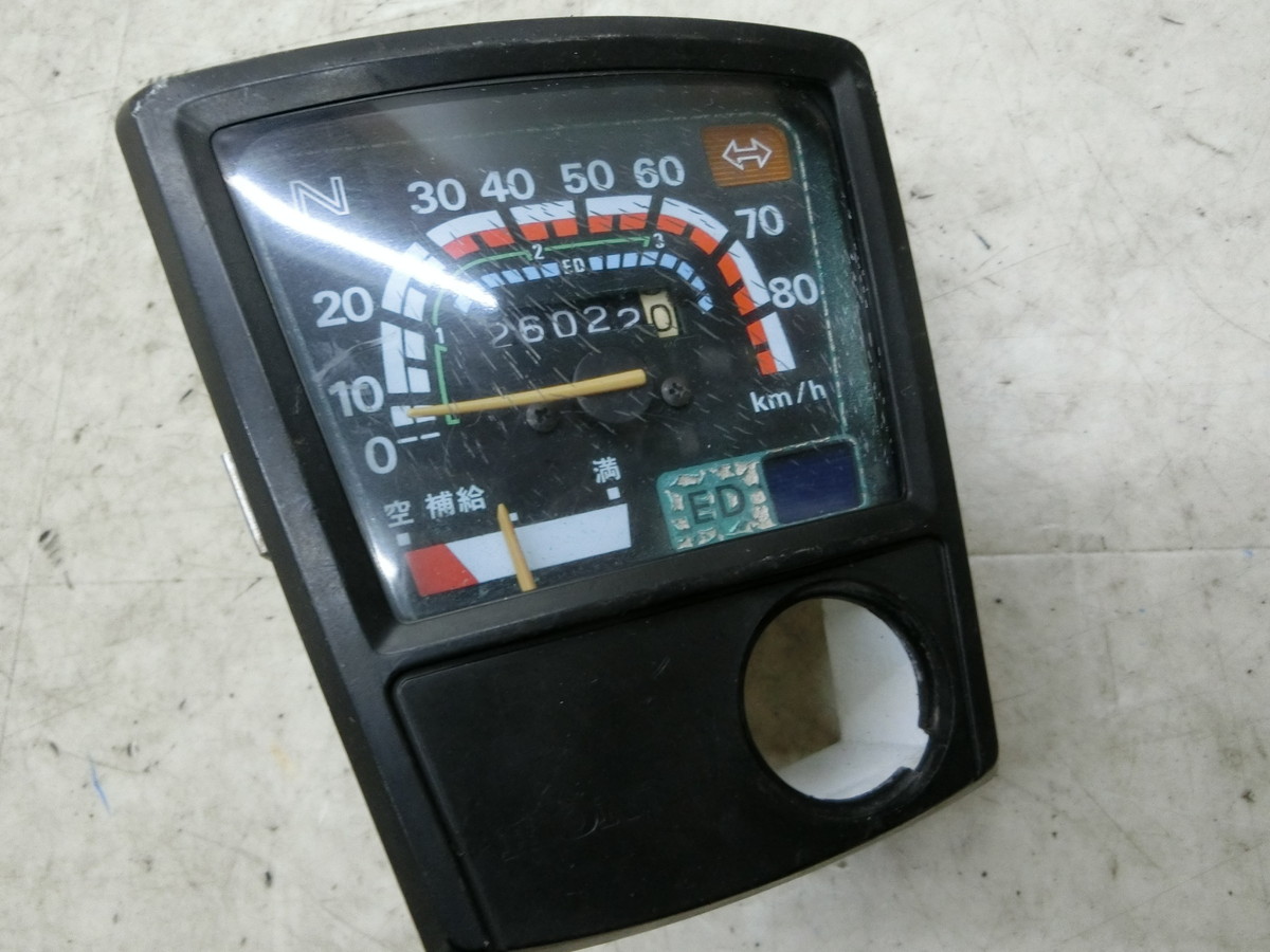 �X�[�p�[�J�u50(6V)/ CUB50/ �J�u50/ Super cub50  ���[�^�[/ �X�s�[�h���[�^�[ �\������:26022km, C50-8569