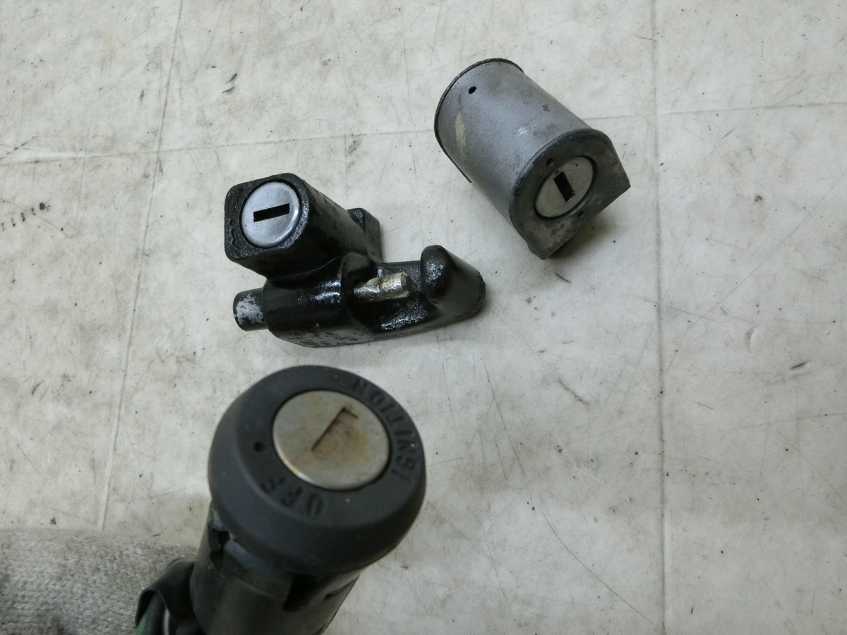 �X�[�p�[�J�u50(6V)/ CUB50/ �J�u50/ Super cub50  �L�[�Z�b�g/ ���C���L�[/ �C�O�j�b�V���� �X�C�b�`  C50-8569