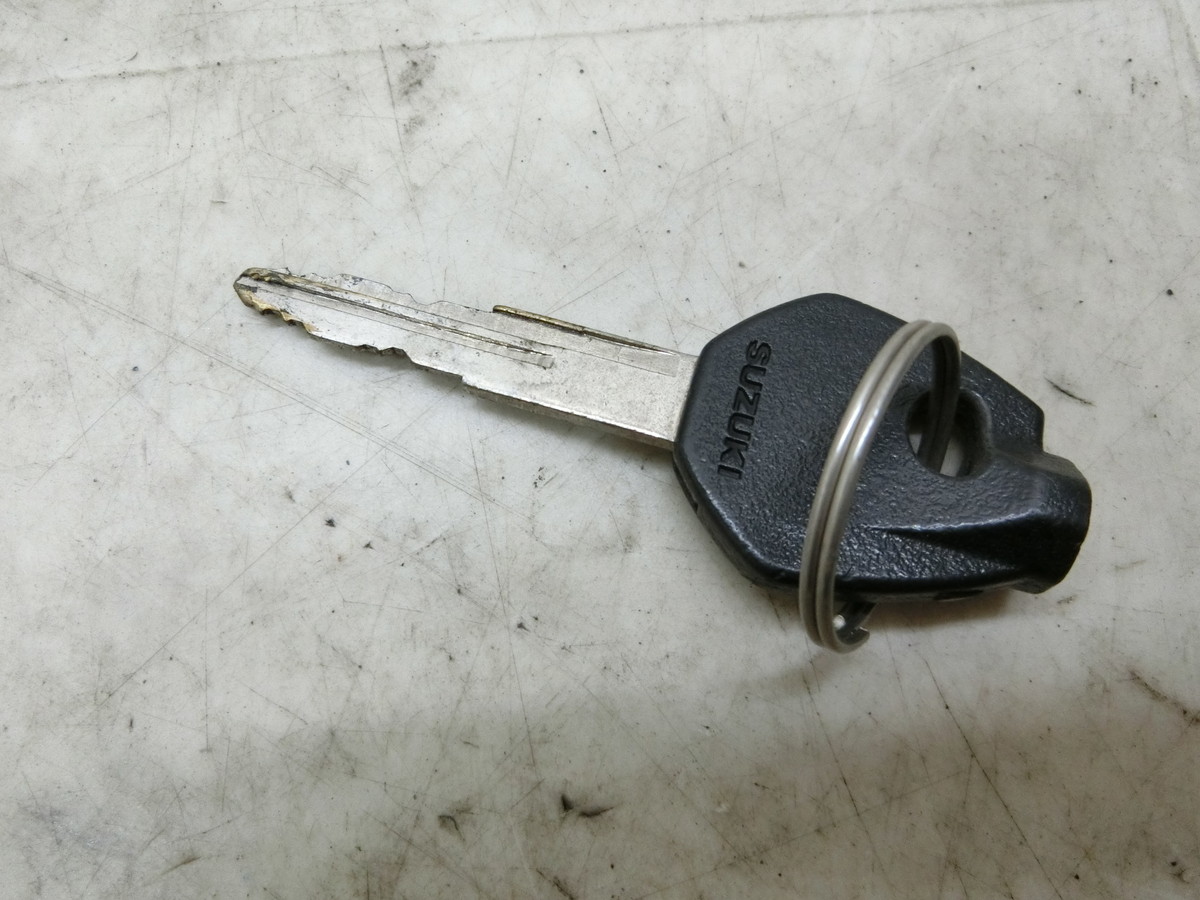 ZZ50/ AZ50RY �W�[�c�[   �L�[�Z�b�g/ ���C���L�[/ �C�O�j�b�V���� �X�C�b�` �����L�[1�{, CA1PB-1032