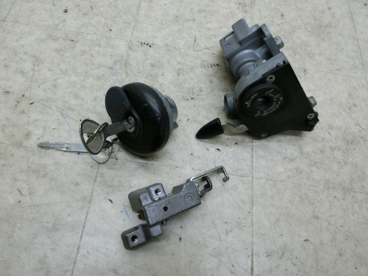 �r�[�m/ Vino-2/ 4st/ FI XC50R   �L�[�Z�b�g  SA37J-5060