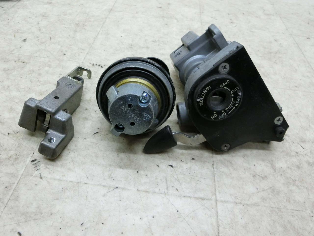 �r�[�m/ Vino-2/ 4st/ FI XC50R   �L�[�Z�b�g  SA37J-5060