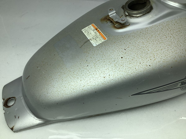 }Oi50/ MAGNA  K\^N  AC13-