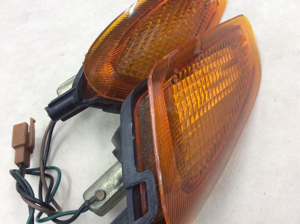 シグナス150/CYGNUS  フロントウインカー左右  4DH-0008