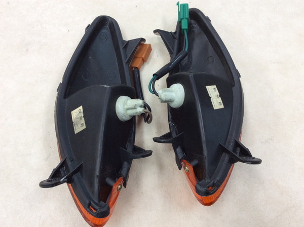 グランドアクシス100/GRANDAXIS 純正 フロントウインカー左右/ ウインカー  SB01J-1068