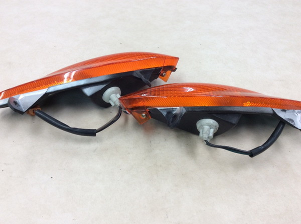 グランドアクシス100/GRANDAXIS  フロントウインカー左右  SB06J-2223