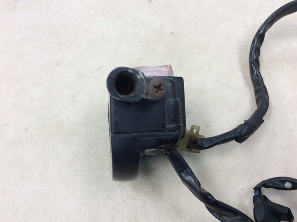 KMX125  キルスイッチ/ハンドルスイッチ右/エンジンオンオフスイッチ  MX125A-0105