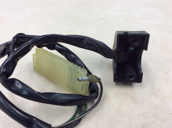 MTX200R  キルスイッチ/ハンドルスイッチ右/エンジンオンオフスイッチ  MD13-1000