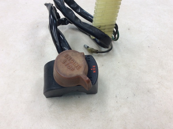 MTX200R  キルスイッチ/ハンドルスイッチ右/エンジンオンオフスイッチ  MD13-1000