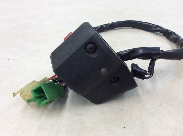 GPZ400R  スイッチボックス右/ハンドルスイッチ右  ZX400D-3013