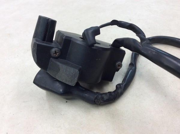 KR250  スイッチボックス右/ハンドルスイッチ右  KR250C-0002