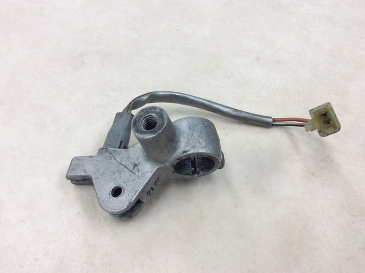 bc/Let's  Au[Lo[z_[  CA1KB-1036