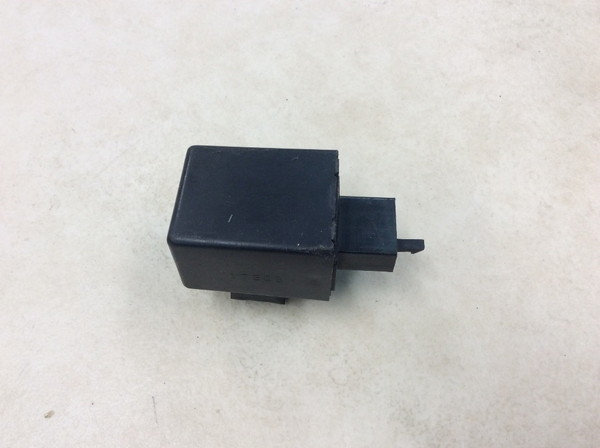 ゼルビス250/XELVIS ウインカーリレー MC25-1001