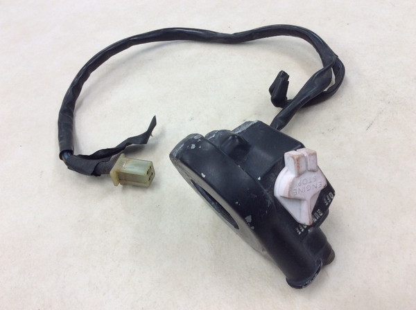 KMX125 キルスイッチ/ハンドルスイッチ右/エンジンオンオフスイッチ MX125A-