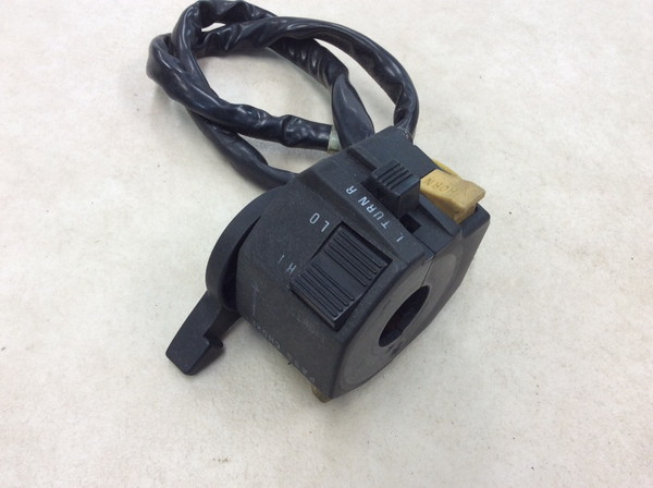 RGV250�K���}/��  �X�C�b�`�{�b�N�X��/�n���h���X�C�b�`��  VJ21A-1073