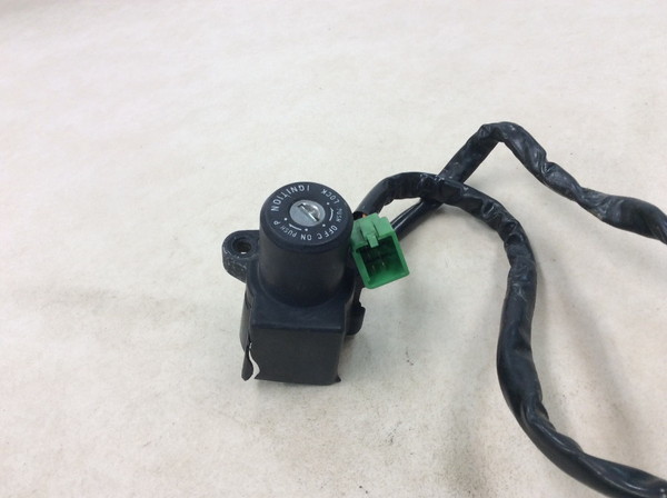 GSX-R400/GSXR400  ���C���L�[BOX  GK71B-