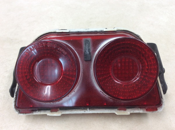 CBR250RR テールランプ STANLYEY0119 MC22-1000