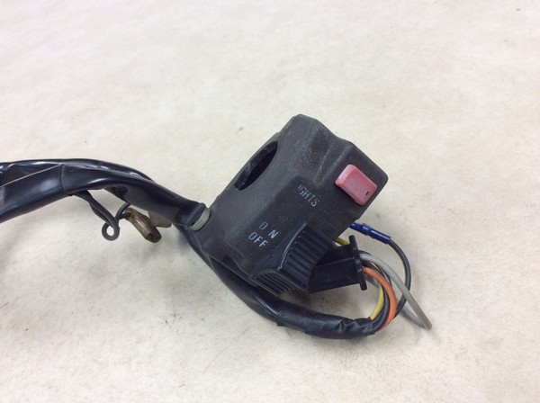 TS125R スイッチボックス右/ハンドルスイッチ右 SF15A-1119