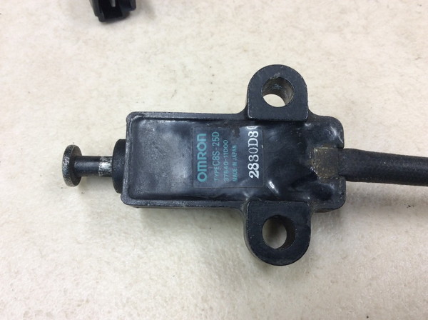 �o���f�B�b�g250/Bandit  �T�C�h�X�^���h�Z���T�[  GJ74A-1101